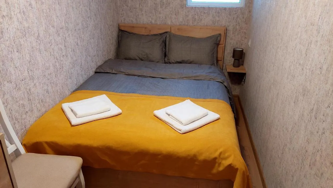 Yellow Apartment Tbilisi Georgien